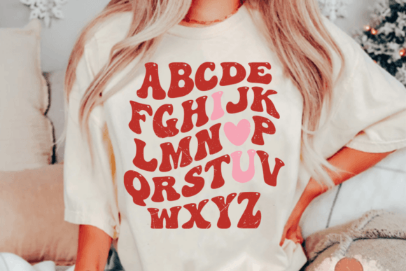 Retro Love Tee - Designs of the Times